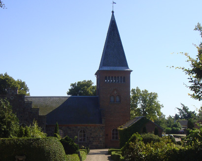 Gravsten p Vejstrup Valgmenighed kirkegård. Gudme herred. Svendborg amt.