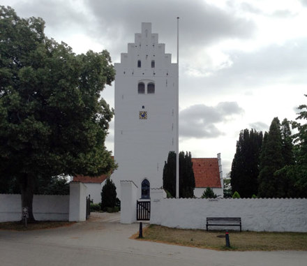 Gravsten på Vig kirkegård. Ods herred. Holbæk amt.