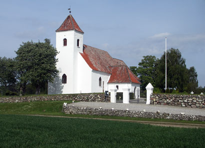 Gravsten på Vistoft kirkegård. Mols herred. Randers amt.