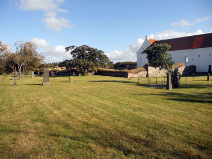 Gravsten på Vitskøl Kloster kirkegård. Aars herred. Aalborg amt.