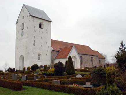 Gravsten på Vokslev kirkegård. Hornum herred. Aalborg amt.